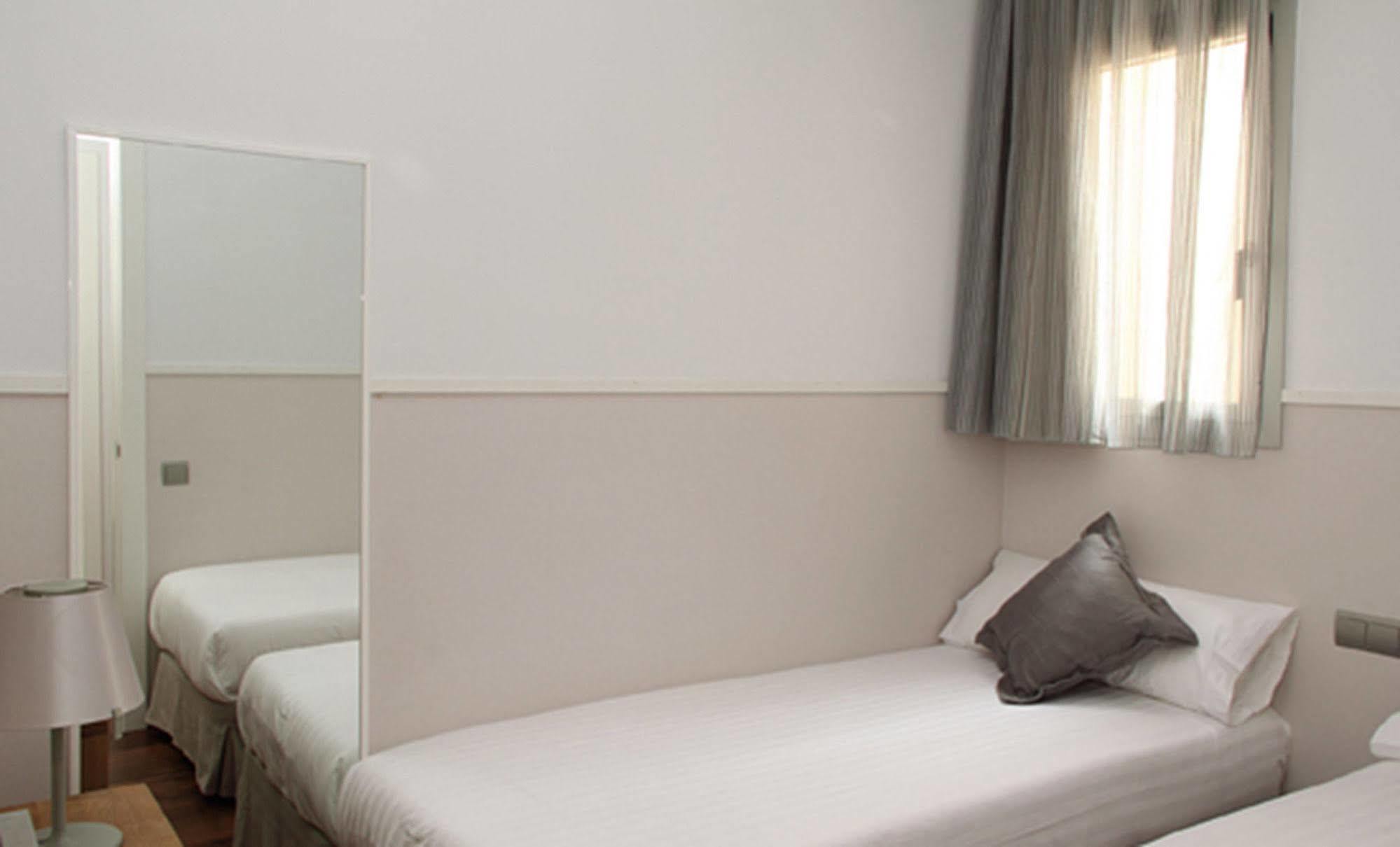 Mh Apartments Center Barcelona Pokój zdjęcie